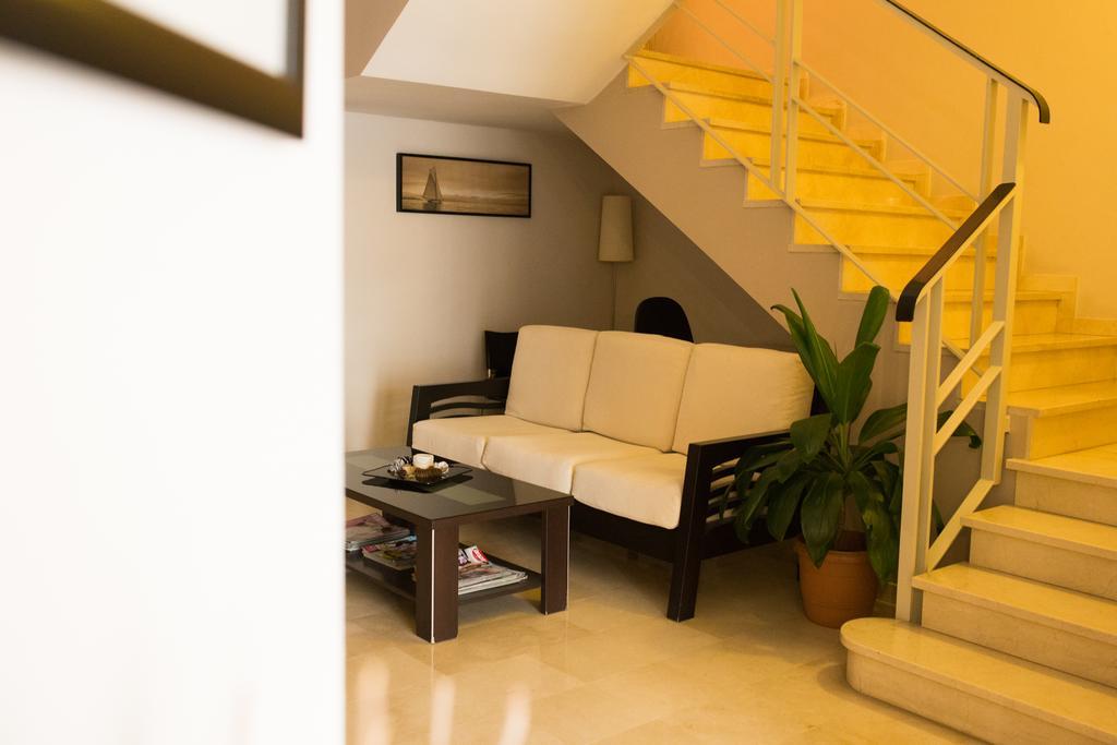 Hostal Albero By Eme Hoteles Sanlúcar la Mayor Εξωτερικό φωτογραφία