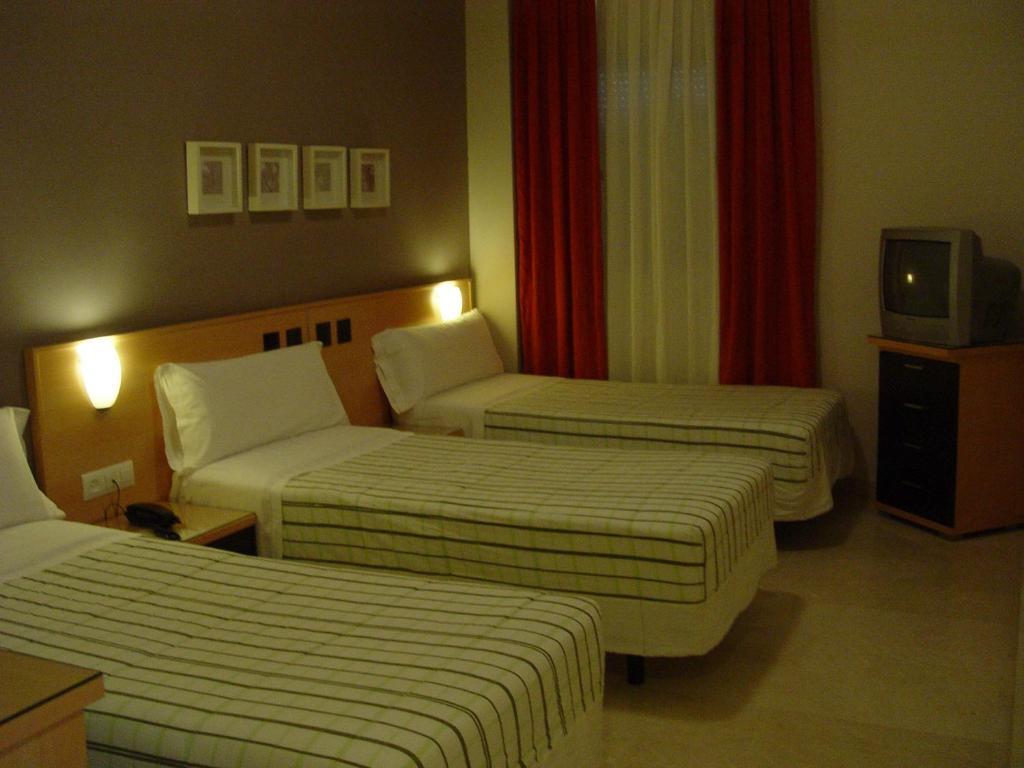 Hostal Albero By Eme Hoteles Sanlúcar la Mayor Δωμάτιο φωτογραφία