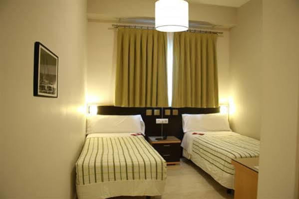 Hostal Albero By Eme Hoteles Sanlúcar la Mayor Εξωτερικό φωτογραφία